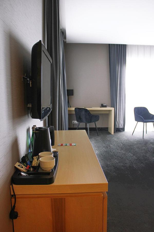 Willa Port Ostróda Exteriör bild A room at the hotel
