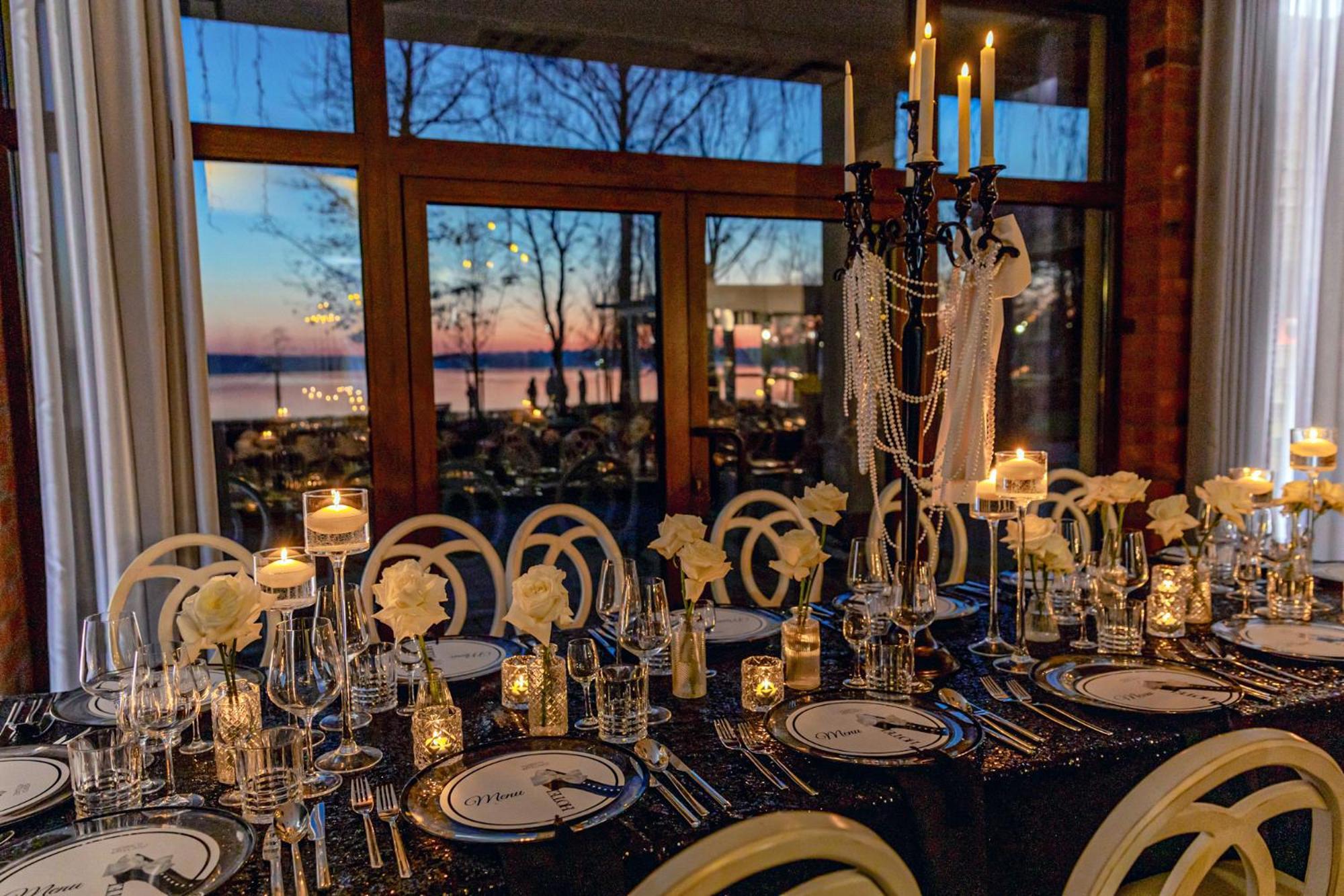 Willa Port Ostróda Exteriör bild The dining room at the 2018 G7 summit